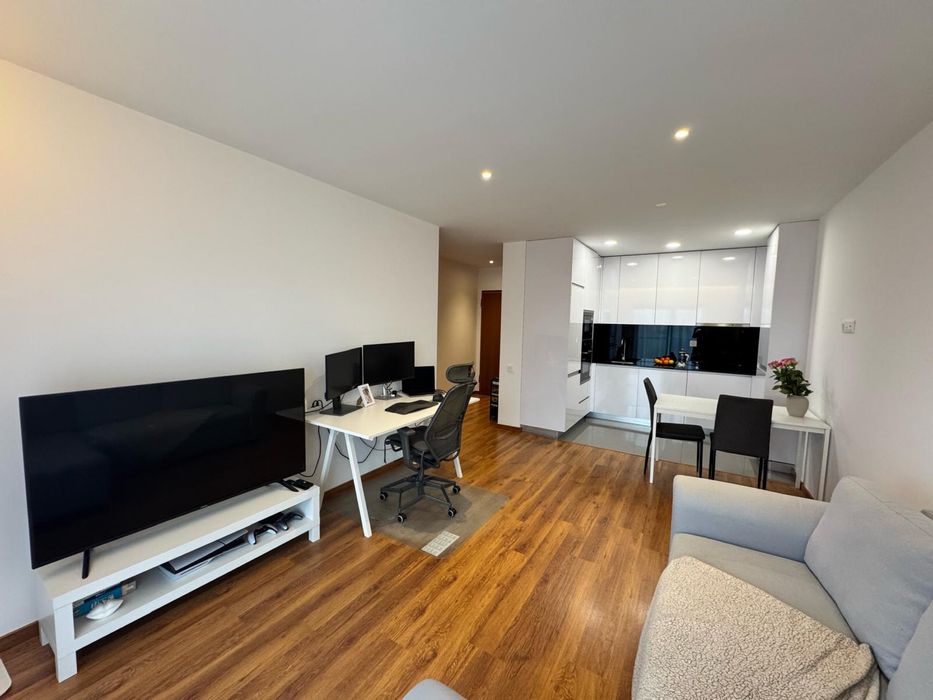 Apartamento T1 ao Hospital de S. Joao e Polo Universitário