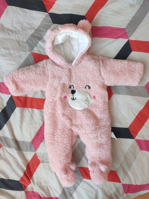 комбинезон на девочку рост 66 см..