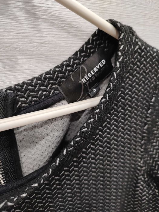 Sukienka czarna oraz jodełka Reserved i topshop s