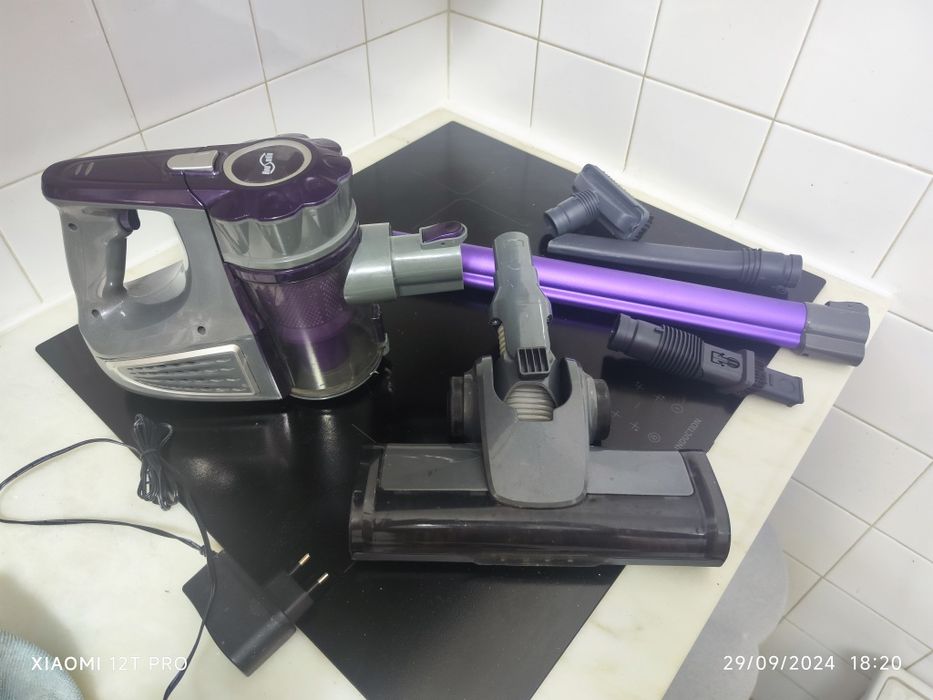 Aspirador sem fios recarregável NOVO