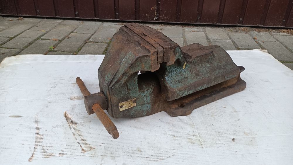Stare Solidne Polskie Imadło 150 mam 25kg Stołowe dobry stan