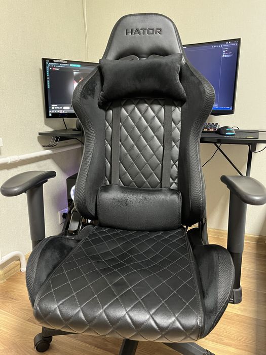 Ігрове крісло HATOR з RGB-підсвіткою