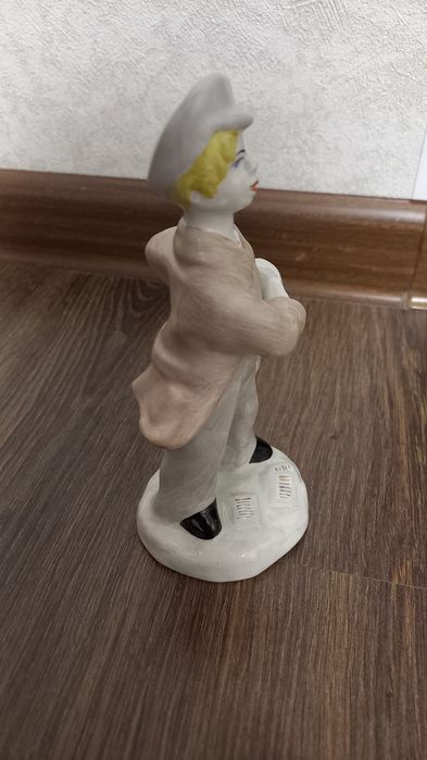 Фарфоровая статуетка ЛФЗ