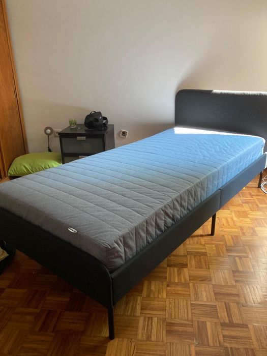 Cama com colchao novo
