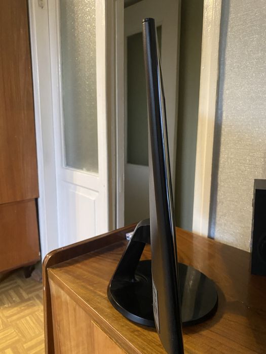 Продам монитор  рабочий