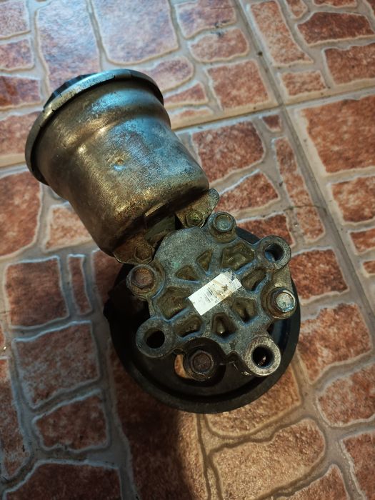 Гур тойота авенсіс гидроусилитель руля toyota avensis гідропідсилювач