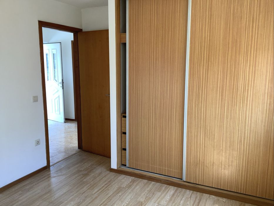 Arrendo Apartamento T2 Renovado muito perto do centro da cidade - Rua da Bela Vista