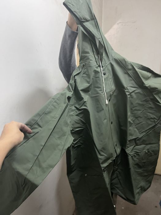 2 Casacos impermeável caça e 1 calças