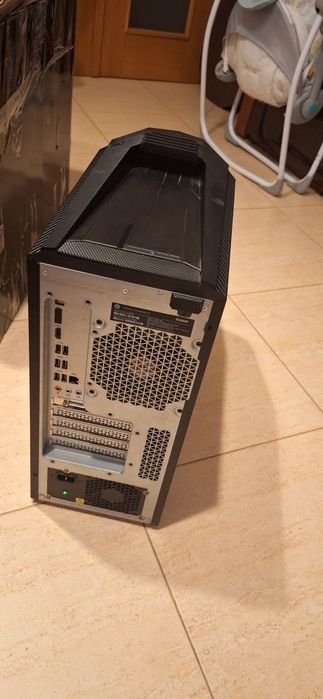 HP Omen Desktop 880-142np