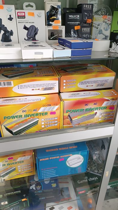 Інвертор 12 на 220