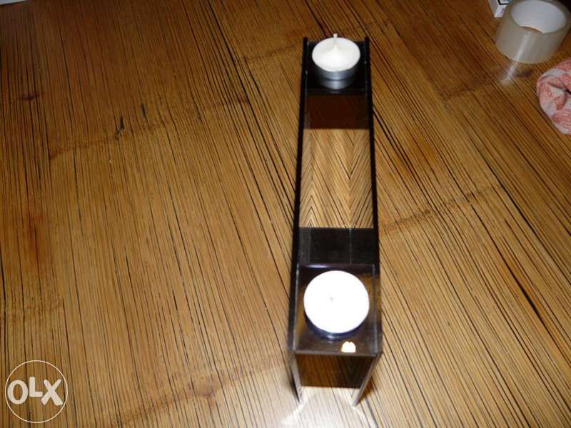 Castiçal em acrilico preto da Área. Grande Design