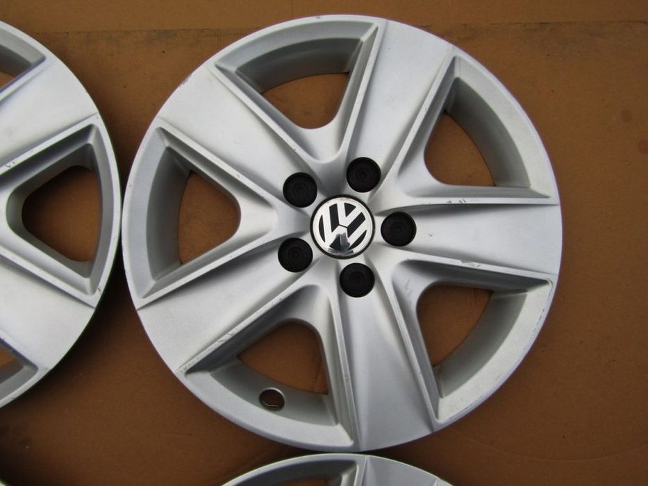 1x kołpak 16 strukturalny vw golf v vi vii passat caddy touran 5x112 ładny