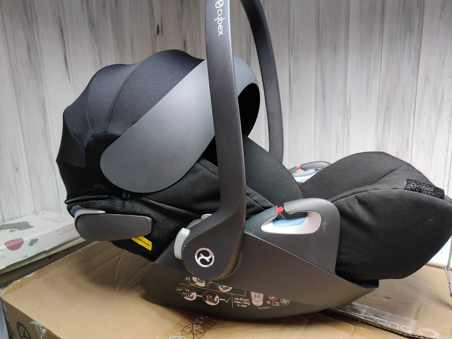 Автокрісло Cybex Cloud z+ з 0-18 місяців до 13кг.