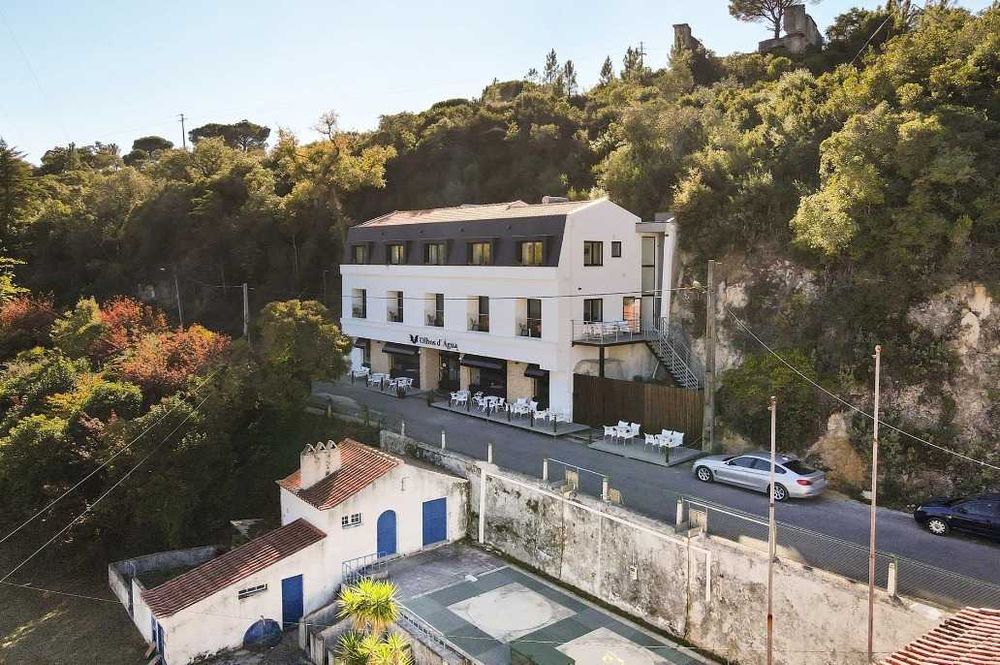 Prédio AL 4 quartos + Restaurante + Bar em Praia fluvial dos olhos de água (Alviela)