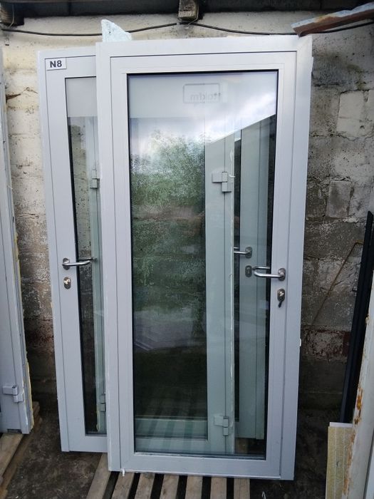Drzwi aluminiowe zewnętrze 110 x 210 i 100 x 210