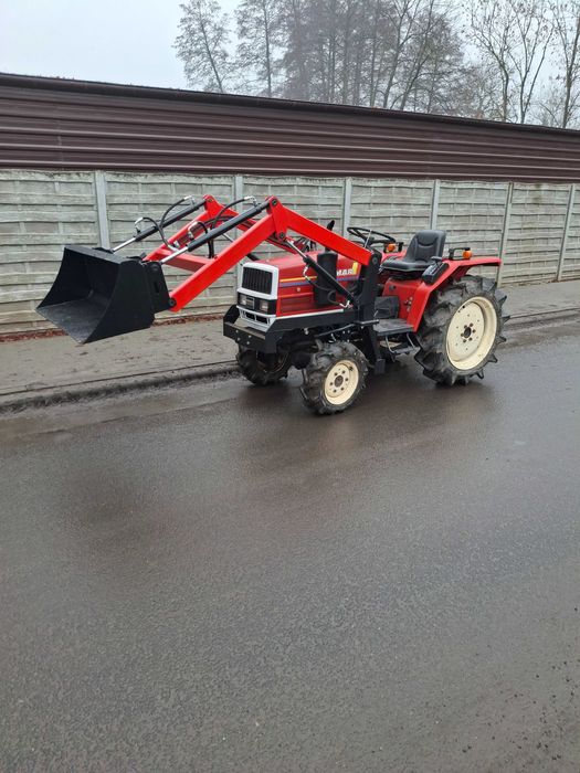 Traktorek Yanmar F17D
