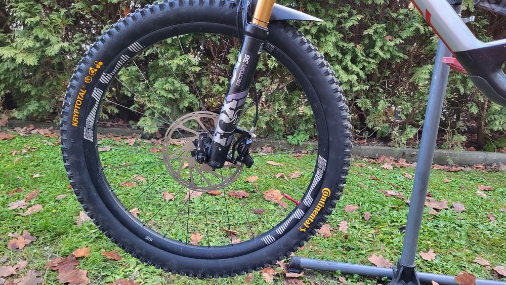 Rower Yt Capra Pro race 2020