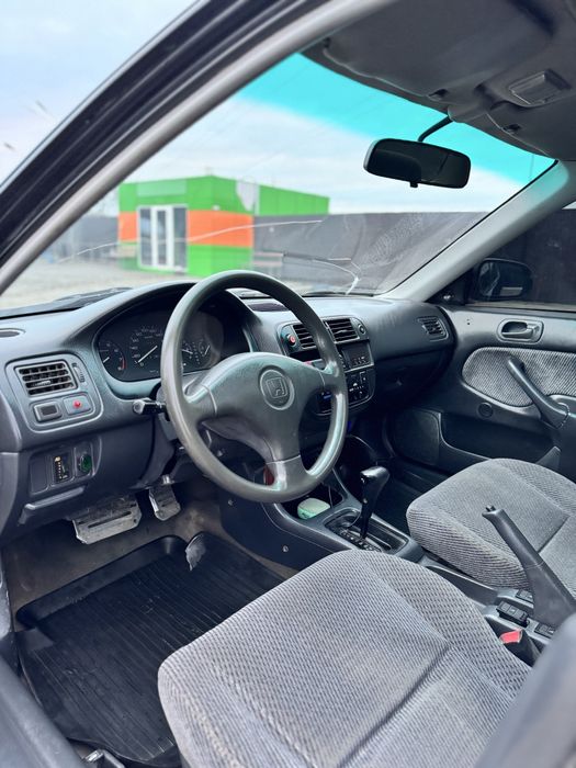 Продам хонду цивик