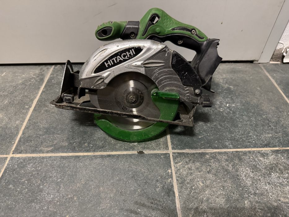 Hitachi pilarka akumulatorowa