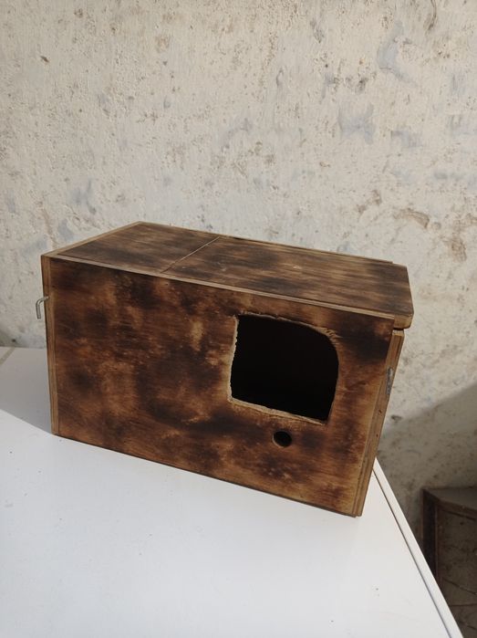 Budka lęgowa dla papug