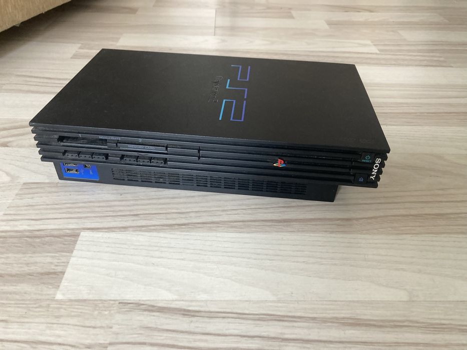 Playstation 2 Fat na części