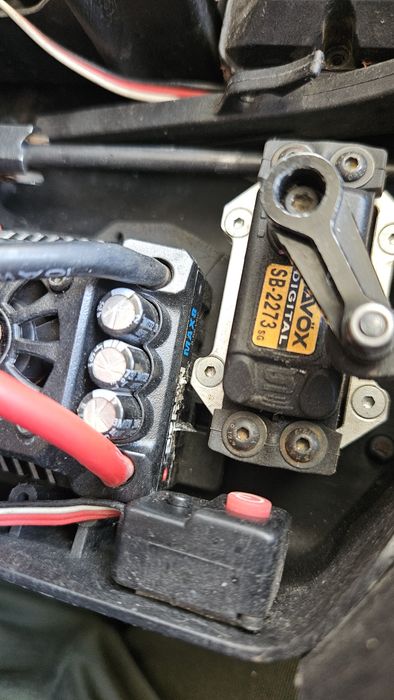 Arrma Outcast 6s радіокерованиа модель 1/8 масштабу