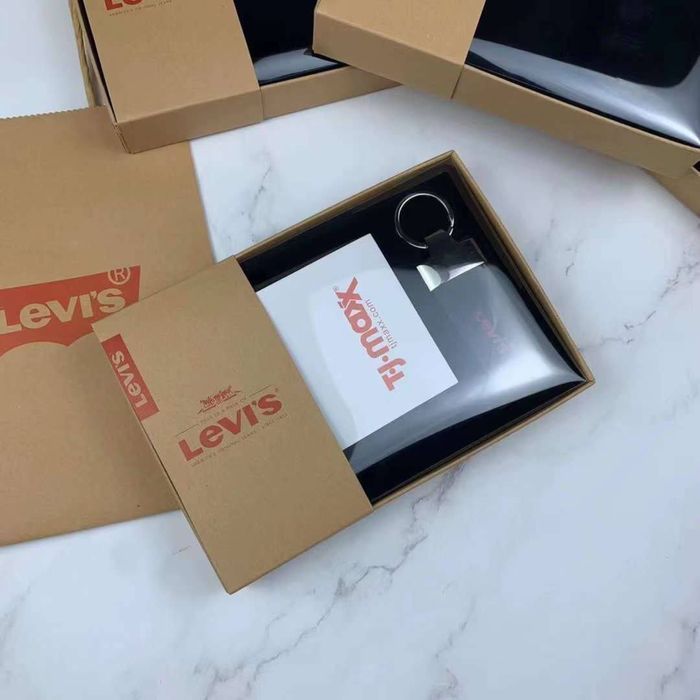 Мужской кошелек Levis купить черный коричневый гаманець левайс