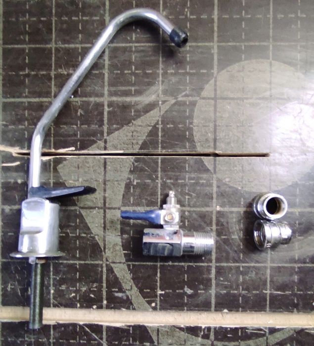 Продам фильтр для воды и раковину.