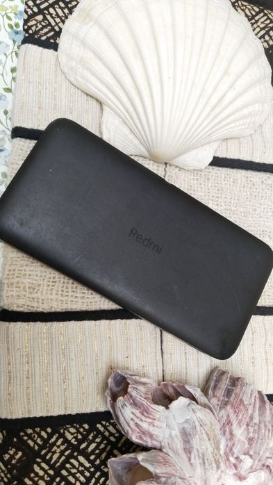 Два повербанка на 10000 и на 4300