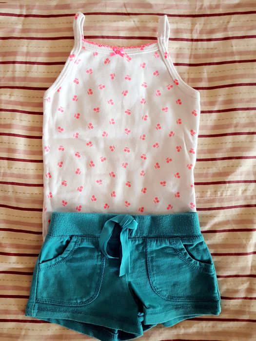 Яркий комплект Carter's 9-12-18 мес бодик+шортики/лосины