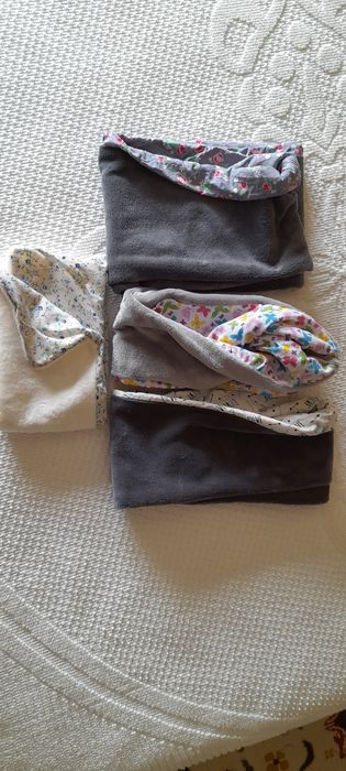 Conjunto de três golas e um cachecol