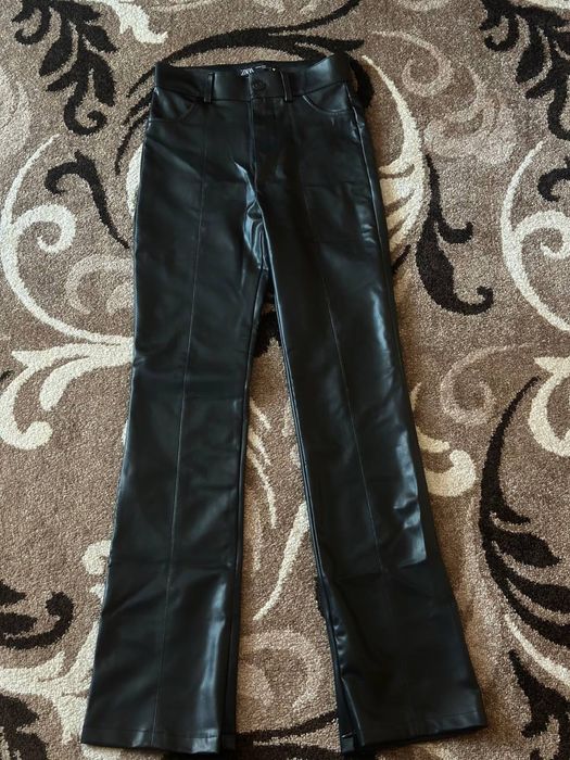 Штани шкіряні zara