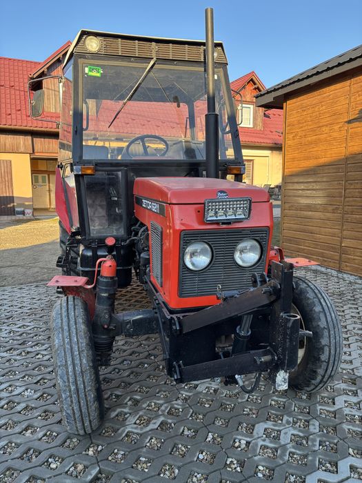 Ciągnik zetor 6211