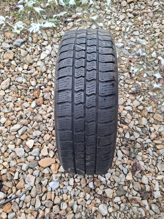 Opony zimowe wzmacniane 215/65 R16C