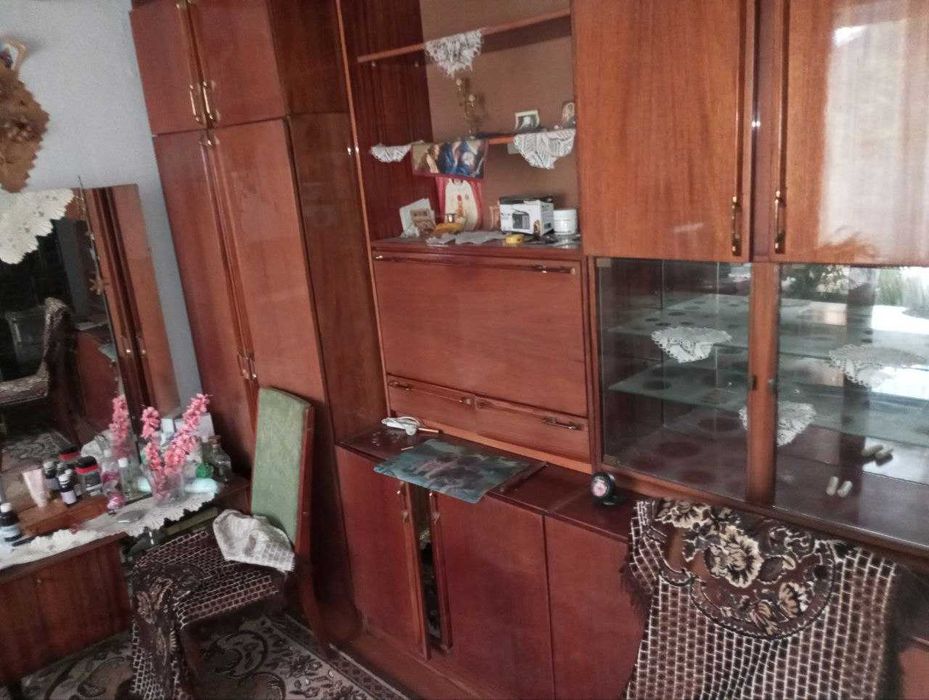 Продам 2-х кімнатну квартиру в будинку на 4 квартири в смт.Ланчин торг