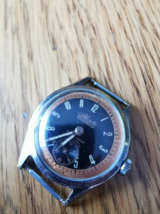 Zegarek Atlantic Swiss Made męski w militarnym stylu