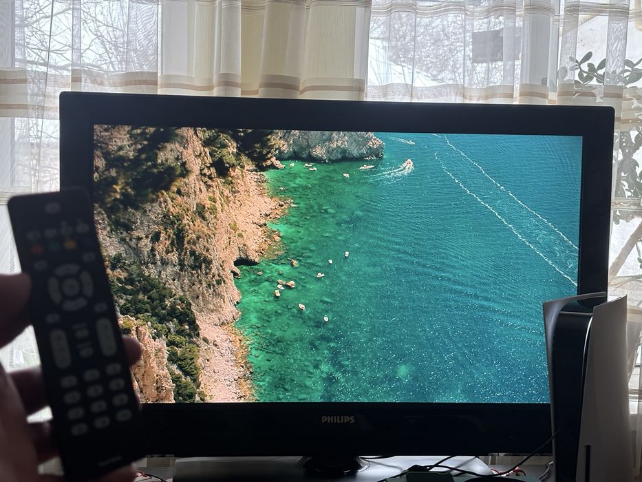 Телевізор philips 42 діагональ. Працюючий. В гарному стані.