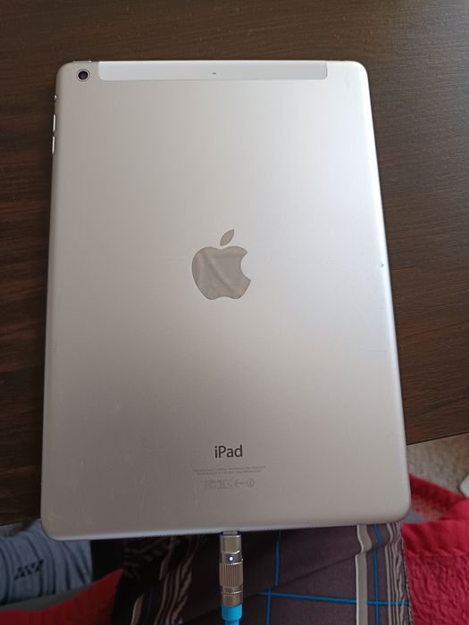 iPad Air A1475 zablokowany