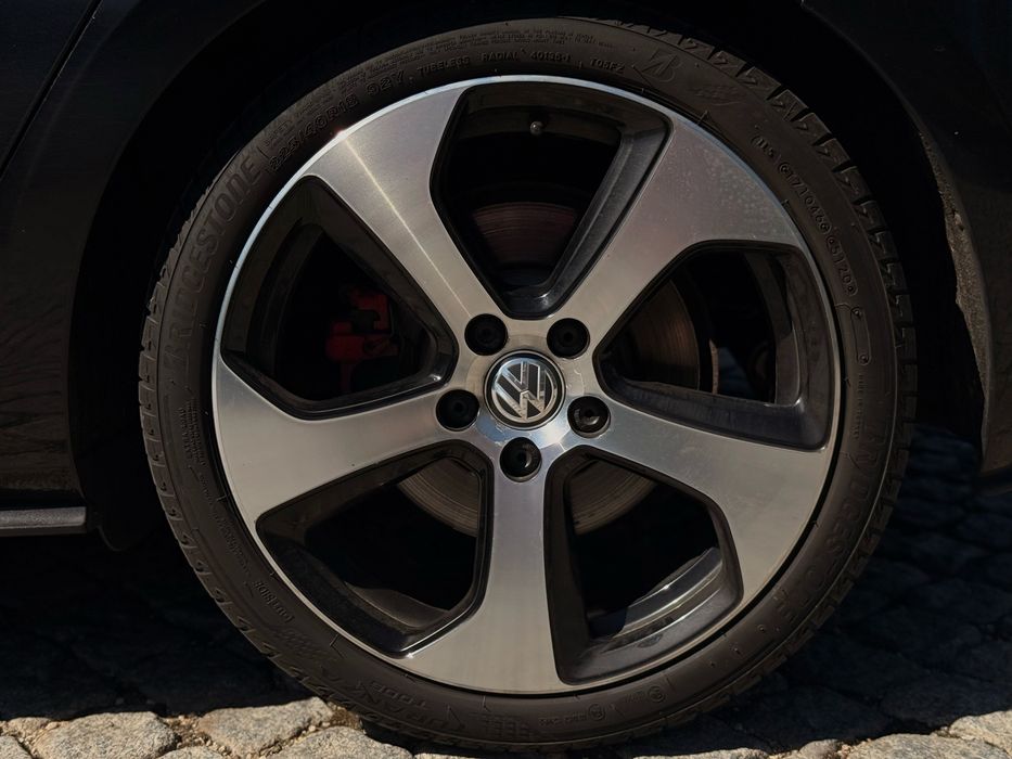Volkswagen Golf 7 GTI DSG