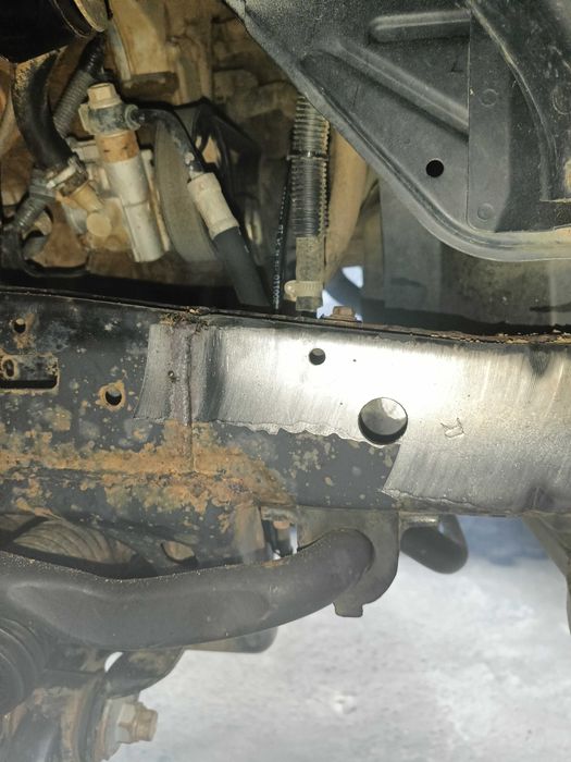 Антикорозійна обробка днища вашого авто .