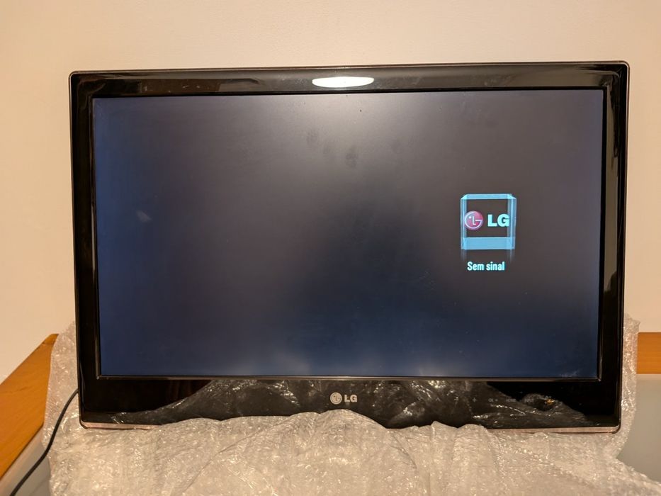 Televisão LG 22LV2500