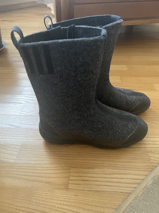 Валянки adidas б/у,як нові