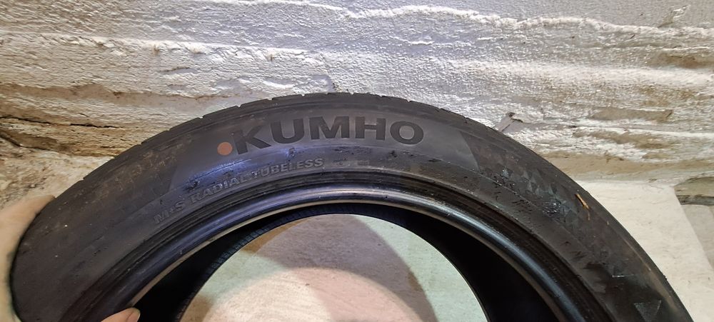 Komplet opon 235/55R19  kumho crugen wielosezon