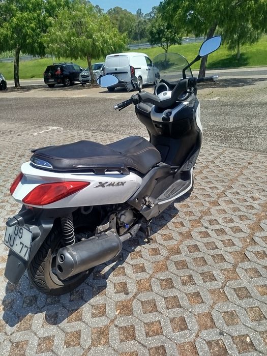 Yamaha XMAX  250