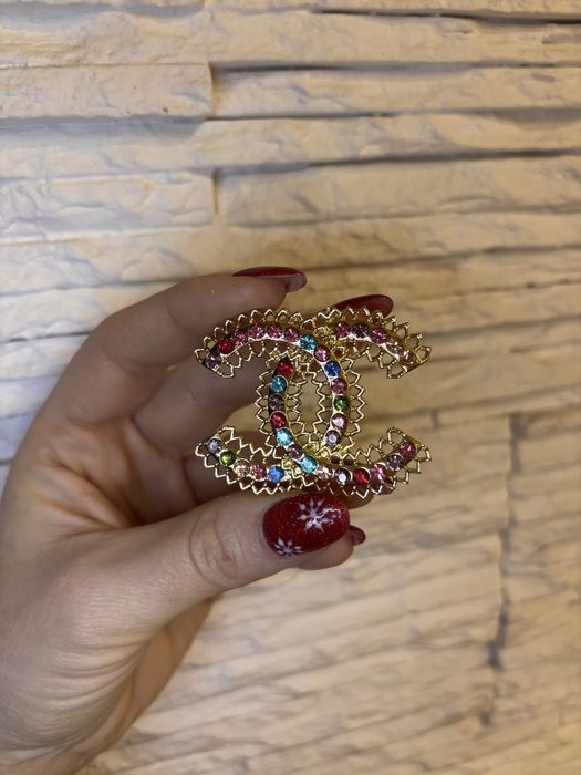 Broszka cc cyrkonie kamienie kolorowe