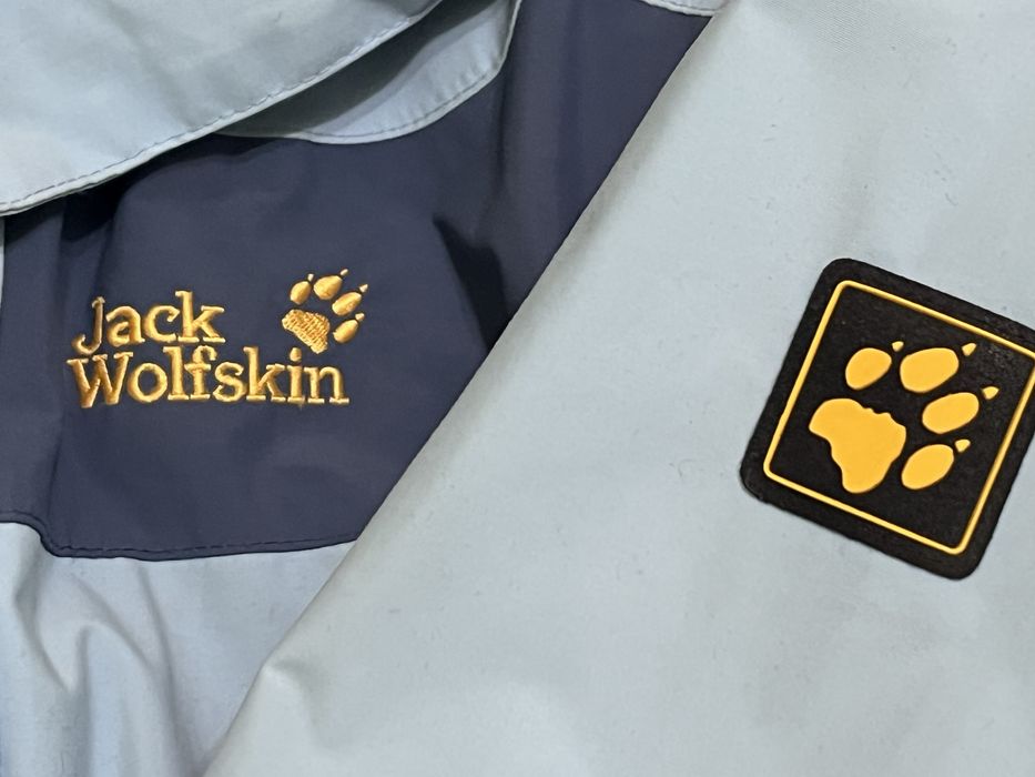 Jack Wolfskin жіноча мембранна вітрівка, розмір М