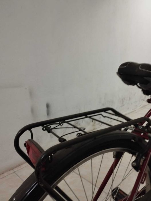 Bicicleta de senhora, citadina, modelo retro, sem uso