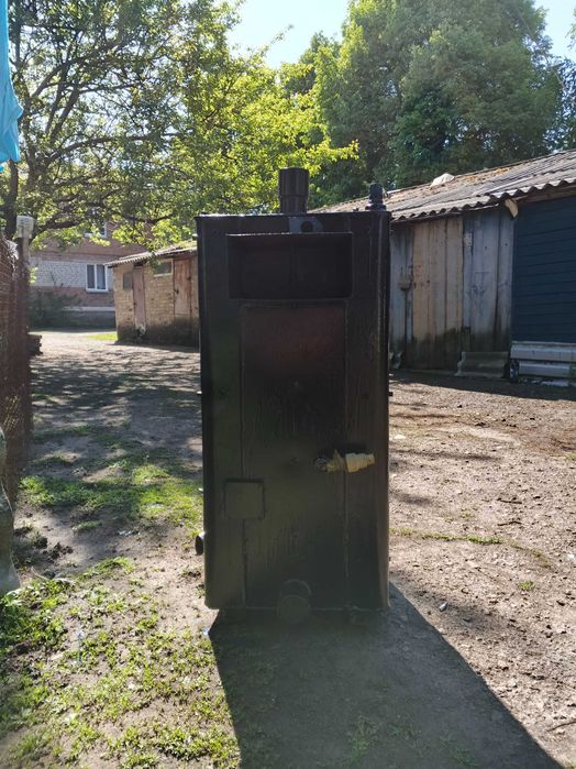 Продам котел Газовий, з можливістю опалення дровами