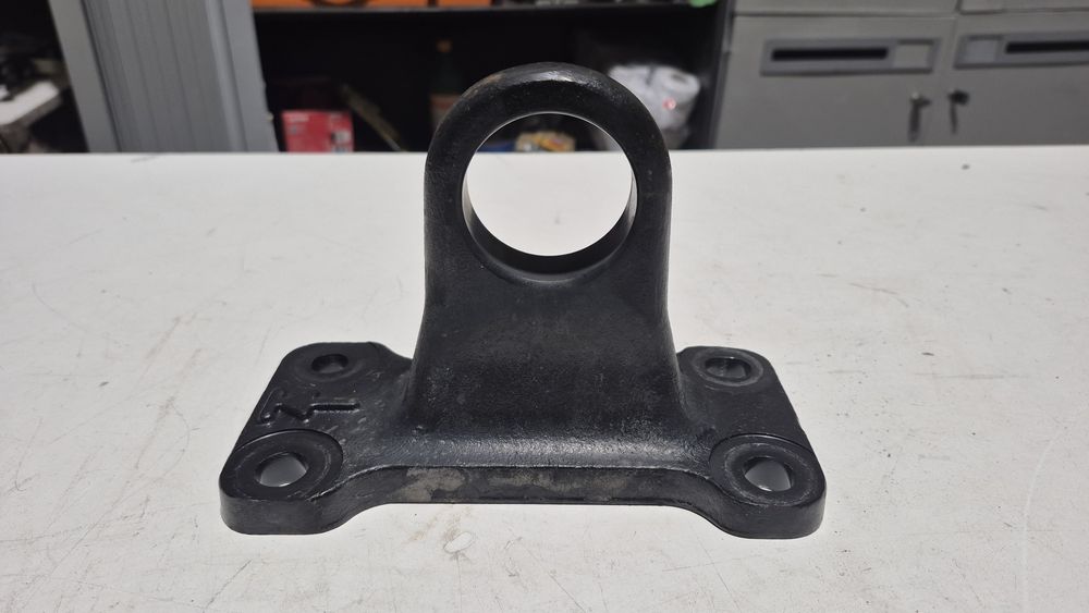 Hak holowniczy do LandRover L882-17A999AC