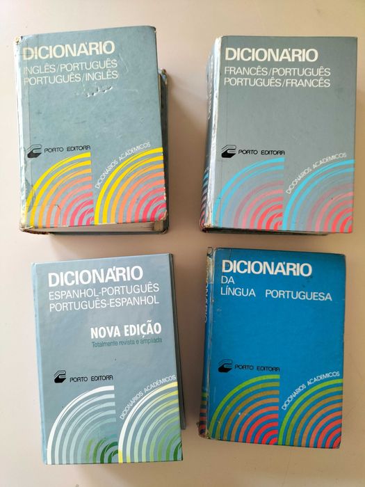 Dicionários (Português-Inglês-Francês-Espanhol)